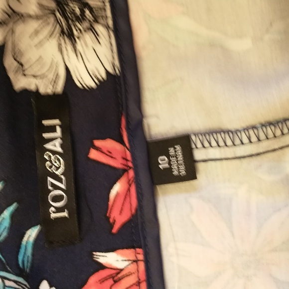 Roz and Ali Floral Ankle Pants Size 10 - Picture 4 of 5